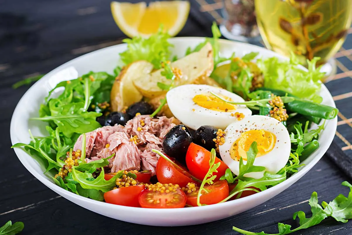 A Proteína do Ovo (6g) é Suficiente? Guia Definitivo para Ganho Muscular e Dieta